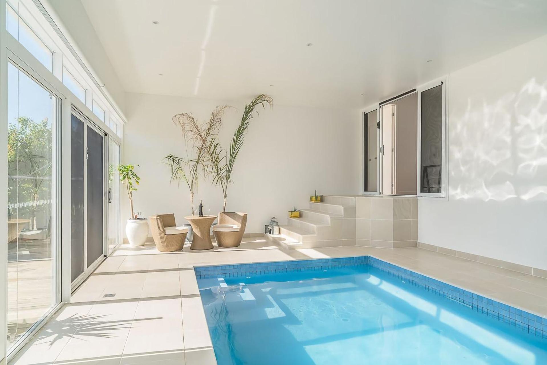 Currawong Close Pool Pool Table Alfresco Featured 카우즈 외부 사진